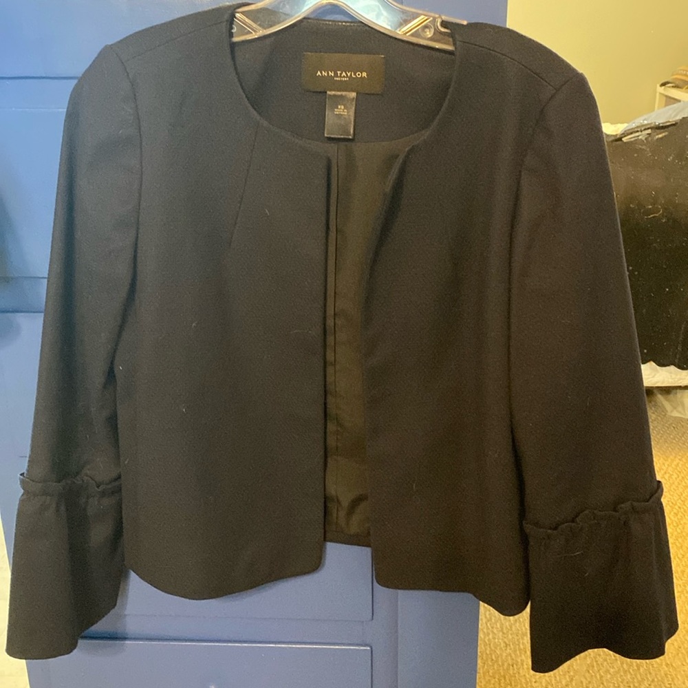 Ann Taylor navy suit jacket XS